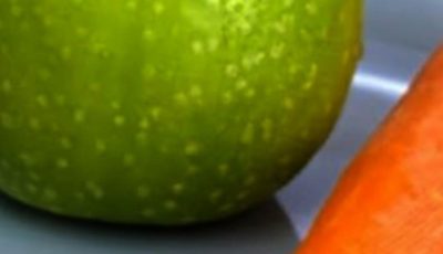1 Cup Oatmeal, 2 Apples, and Carrots – I Haven’t Eaten Sugar in a Year!
