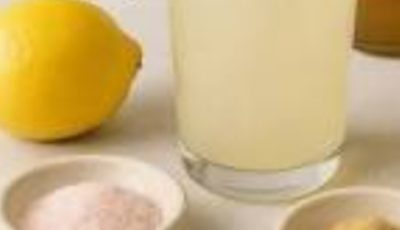 How to prepare a detox and hydrating drink at home